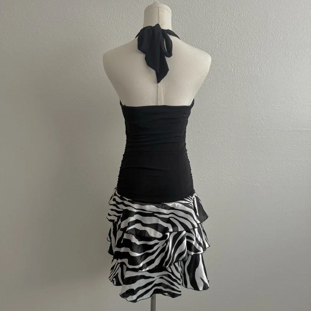 !SOLD! Vintage Y2K Black White Zebra Stretchy Halter V Neck Tiered Skirt Dress - Picture 6 of 9